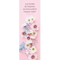 SIGNET: Bouquet de fleurs blanches sur fond rose