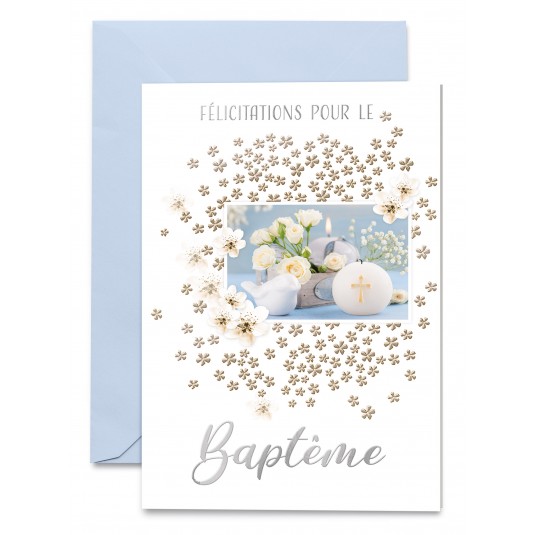Carnet Bapt&ecirc;me Bougies, roses blanches et petites fleurs