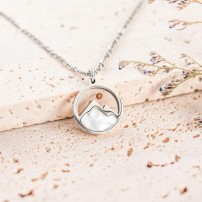 Collier avec pendentif graine de moutarde en acier inoxydable - Couleur argent