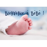 Carte Avec Message Pied de bébé sur une couverture