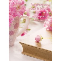 CARTE VB : Bouquets de fleurs roses et ancien livre